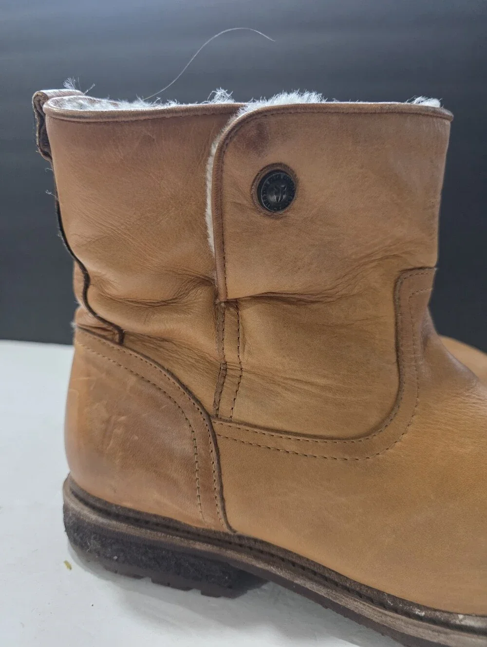 Frye Celia Short Cognac Brown Leather Shearling Lined Moto Lug Sole Boots Sz 8.5